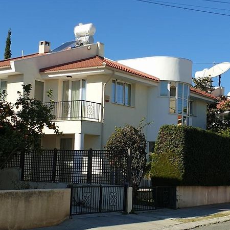 Villaviktoria Limassol Luaran gambar