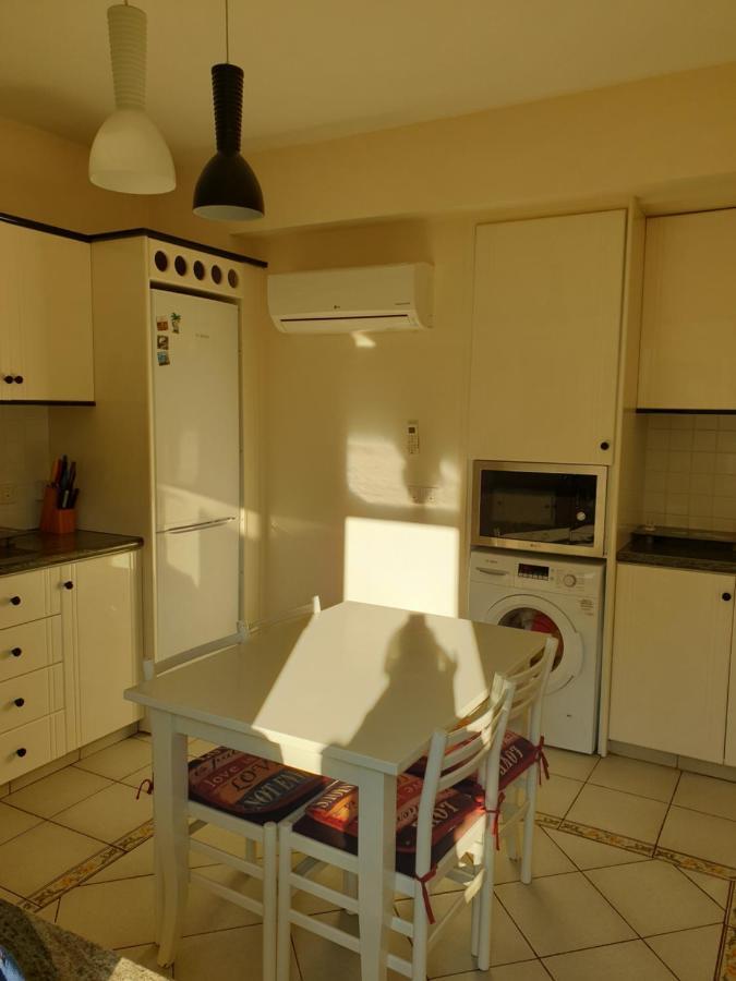 Villaviktoria Limassol Luaran gambar